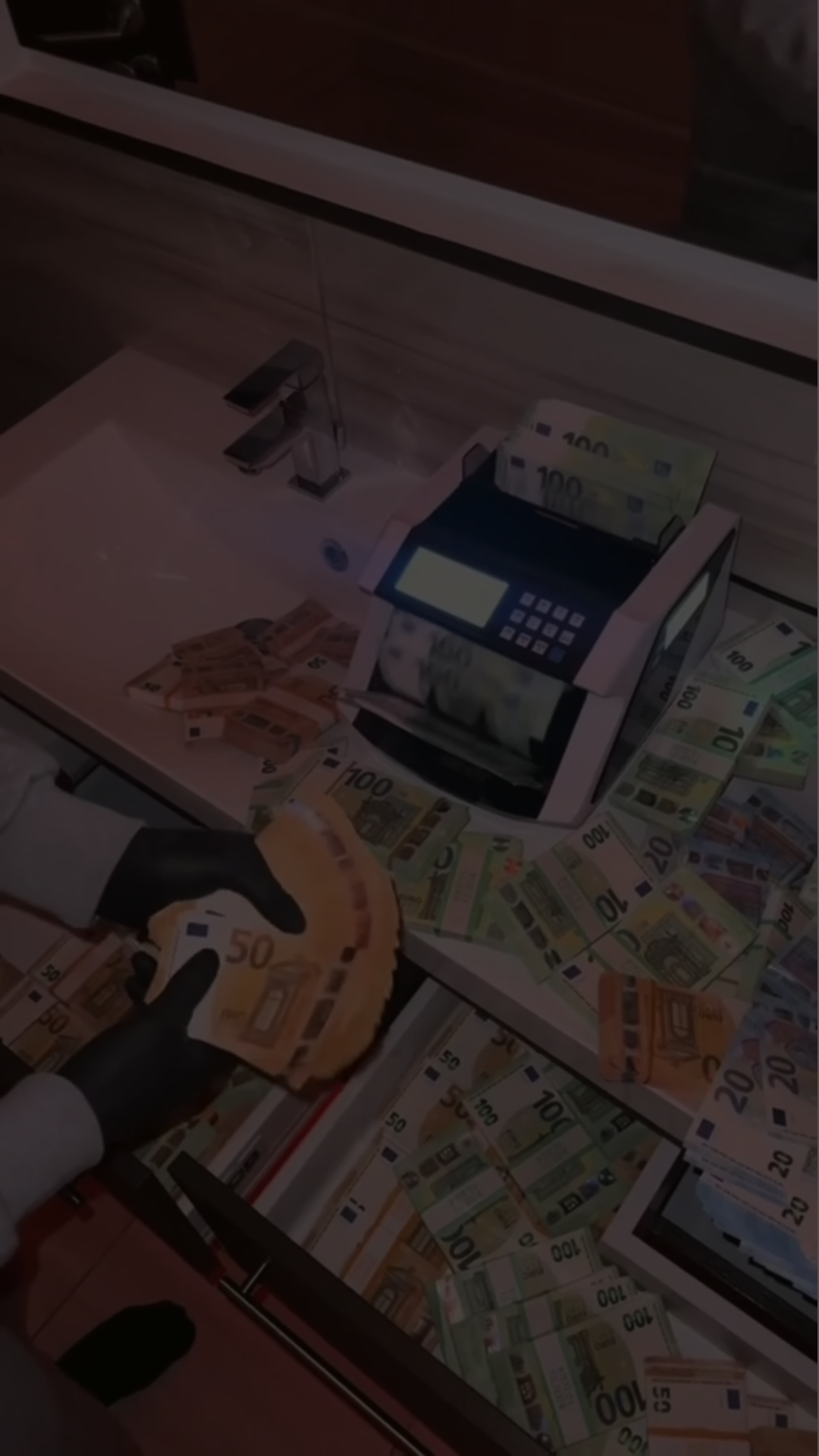 1,000+ Digital Products to Use and Sell As Your Own